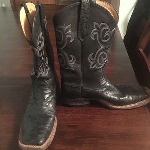Ostrich quill Rios of Mercedes boots